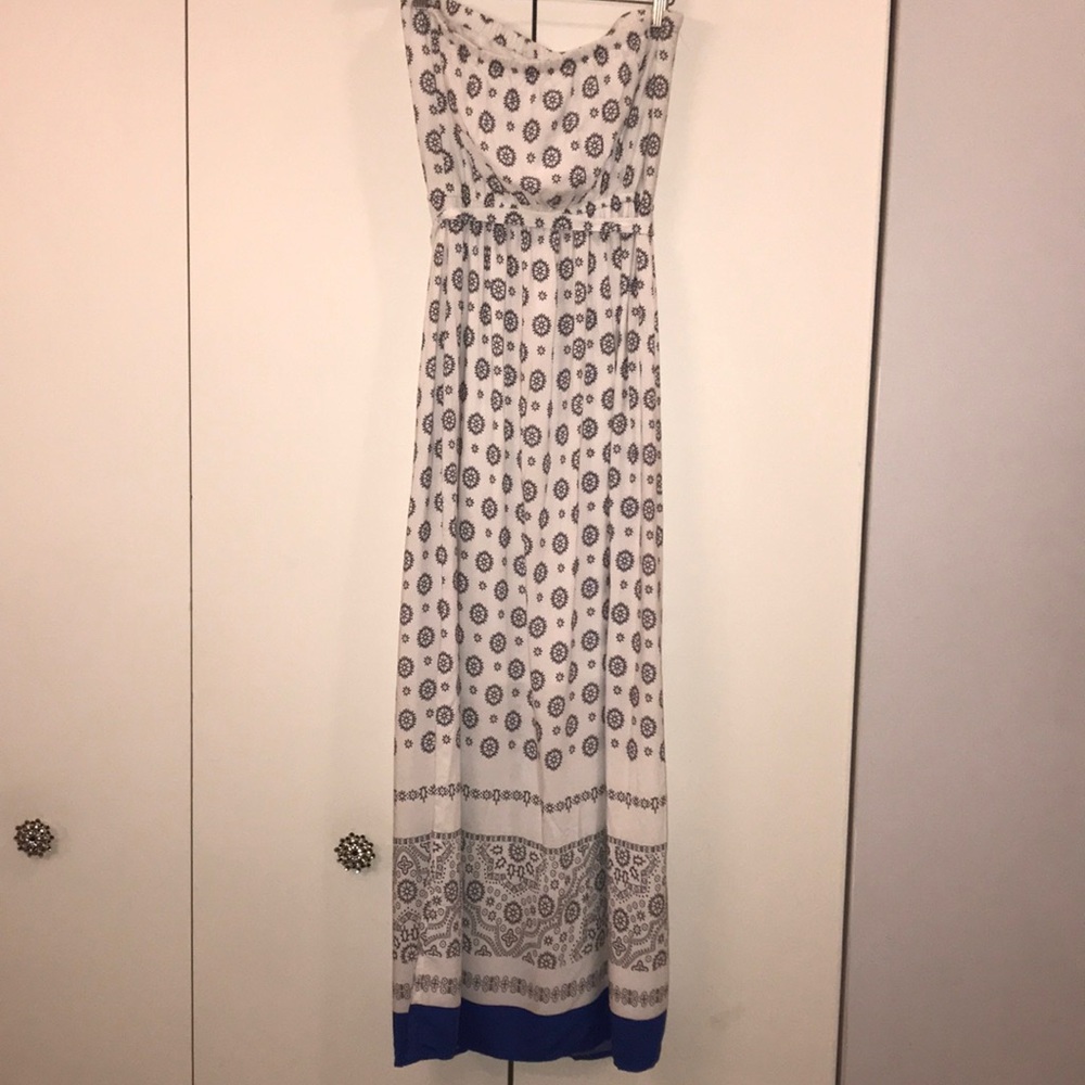 Gorgeous Printed Strapless Maxi Dress